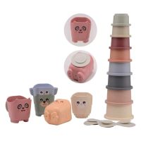 Happy World stapelbekers en stapelemmers