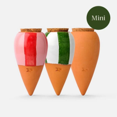 Trio mini Olla's Terracotta Gestreept van Pepin om planten water te geven